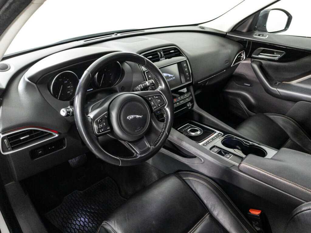 Jaguar F-Pace с пробегом — 2017 год. Фото: #10