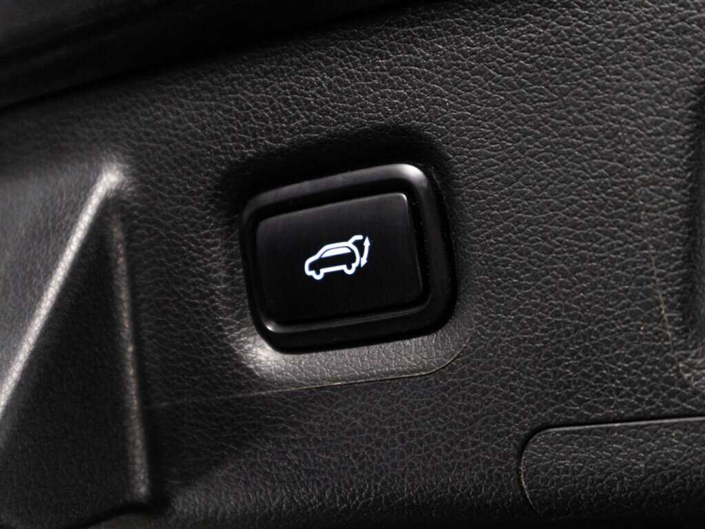 Hyundai Santa Fe с пробегом — 2021 год. Фото: #14