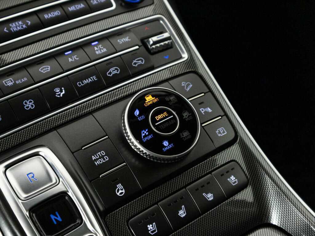 Hyundai Santa Fe с пробегом — 2021 год. Фото: #22