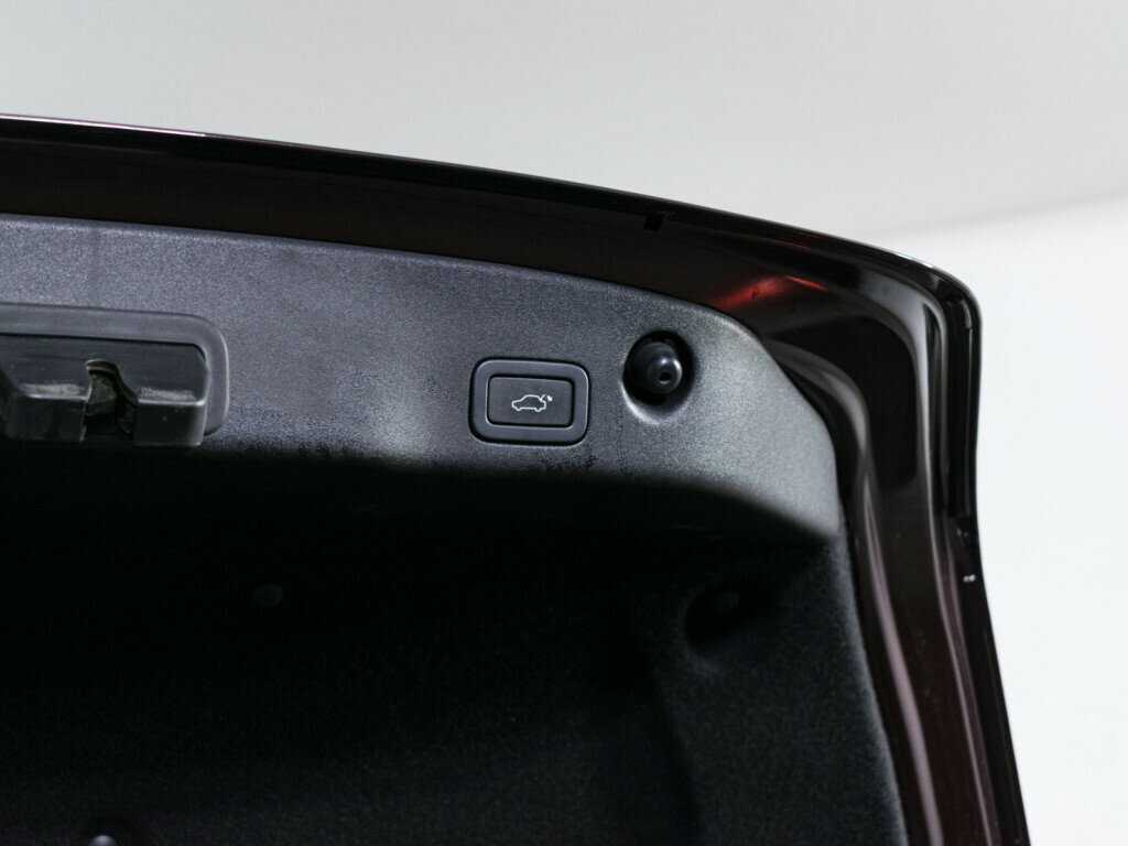 Jaguar XJ с пробегом — 2010 год. Фото: #7