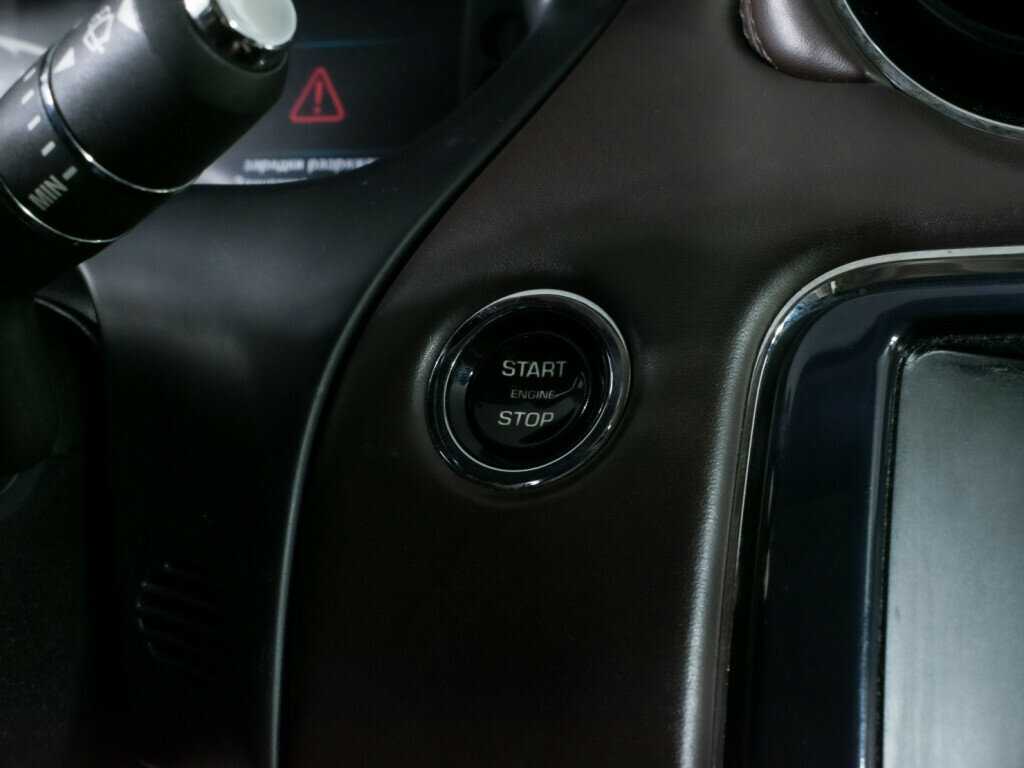 Jaguar XJ с пробегом — 2010 год. Фото: #16