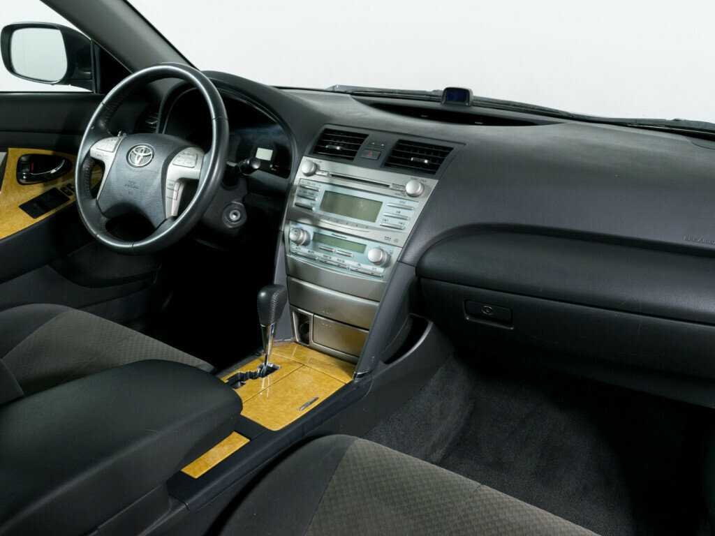 Toyota Camry с пробегом — 2006 год. Фото: #6