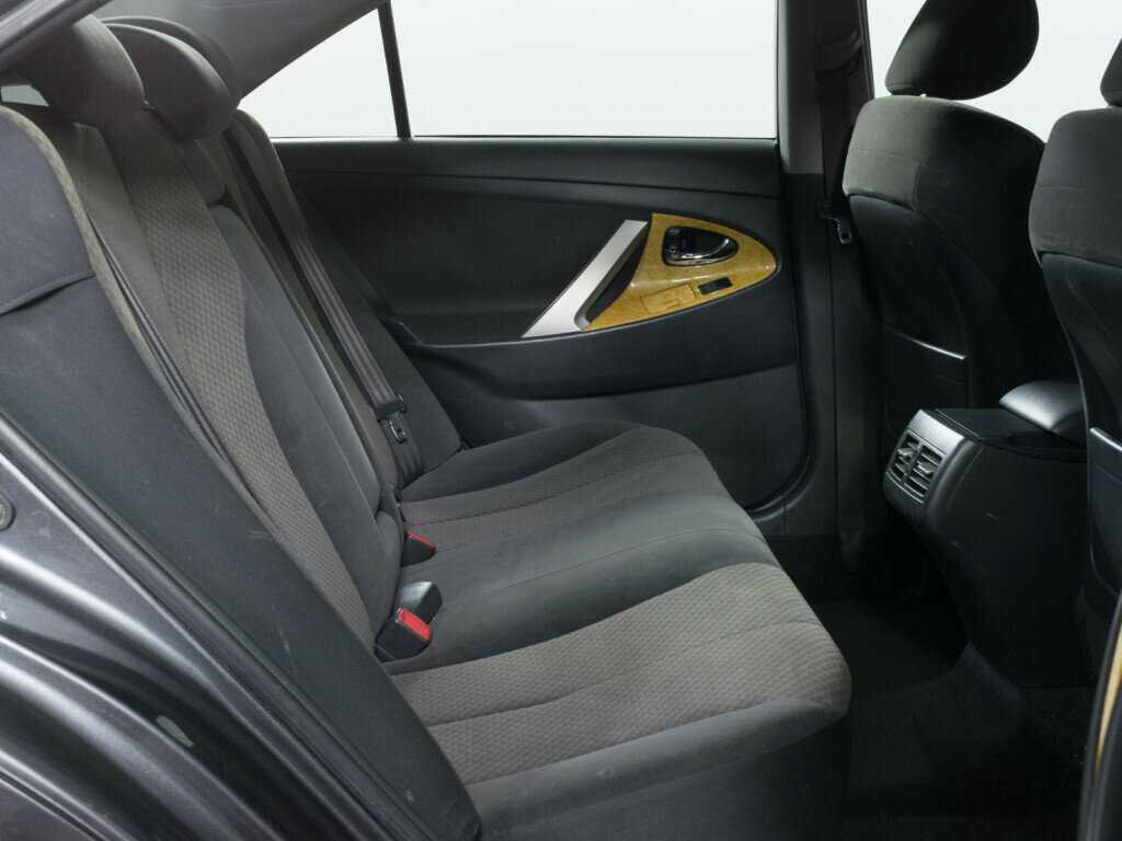 Toyota Camry с пробегом — 2006 год. Фото: #8