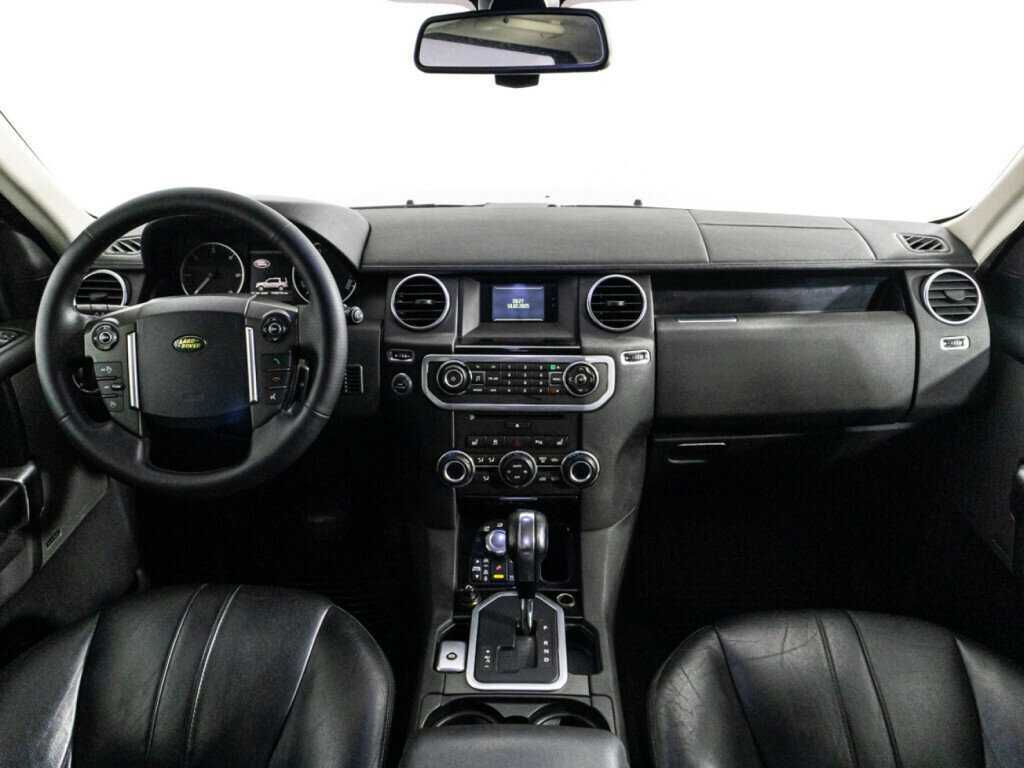 Land Rover Discovery с пробегом — 2009 год. Фото: #10