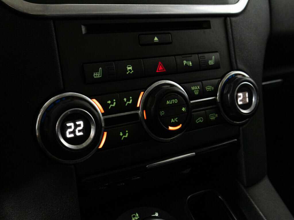 Land Rover Discovery с пробегом — 2009 год. Фото: #12