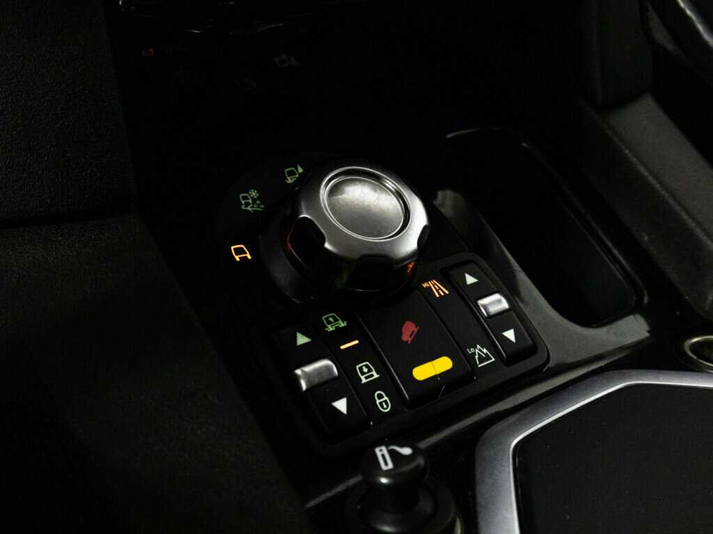 Land Rover Discovery с пробегом — 2009 год. Фото: #13