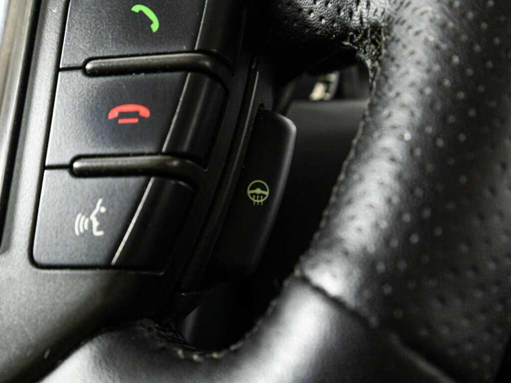 Land Rover Discovery с пробегом — 2009 год. Фото: #14