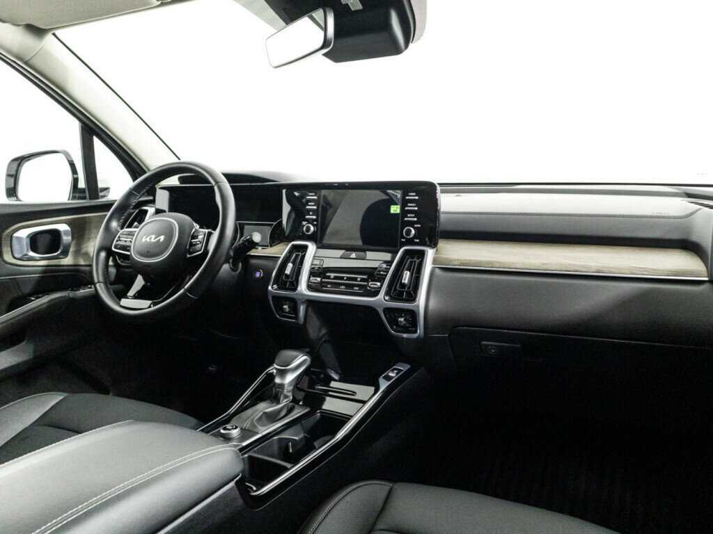 Kia Sorento с пробегом — 2023 год. Фото: #8