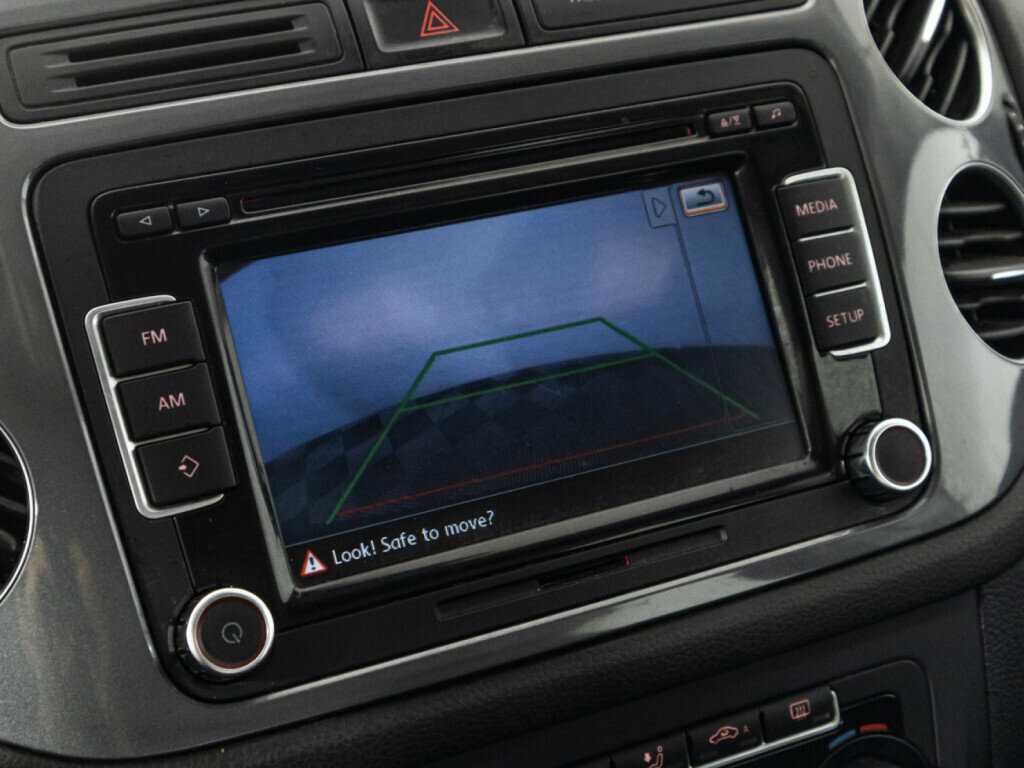 Volkswagen Tiguan с пробегом — 2011 год. Фото: #14