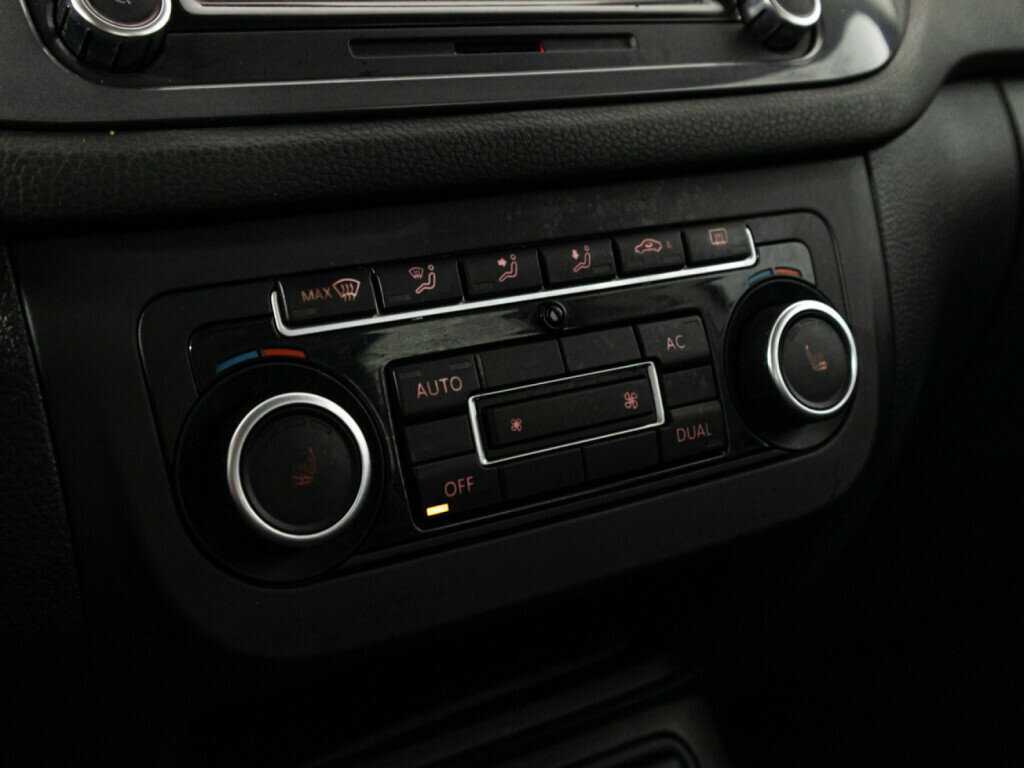 Volkswagen Tiguan с пробегом — 2011 год. Фото: #15