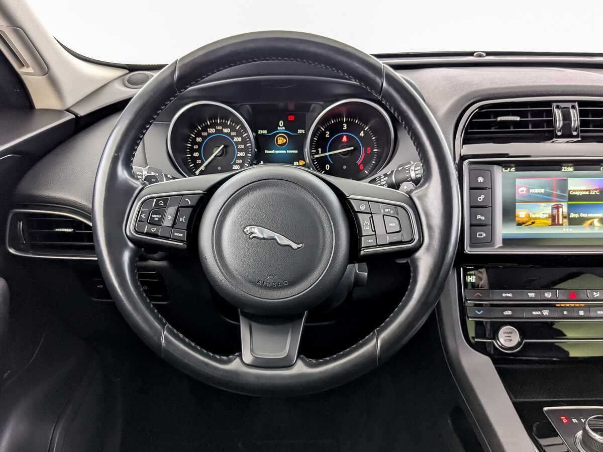 Jaguar F-Pace с пробегом — 2016 год. Фото: #19