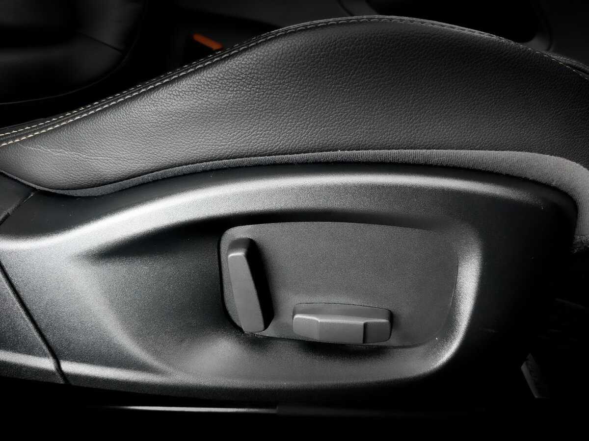 Jaguar F-Pace с пробегом — 2016 год. Фото: #22