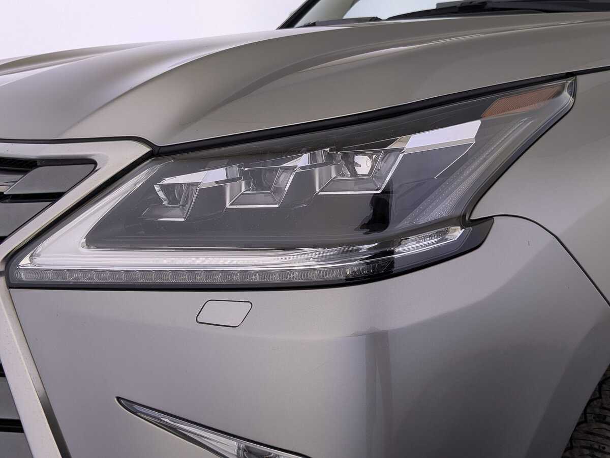 Lexus LX с пробегом — 2016 год. Фото: #10