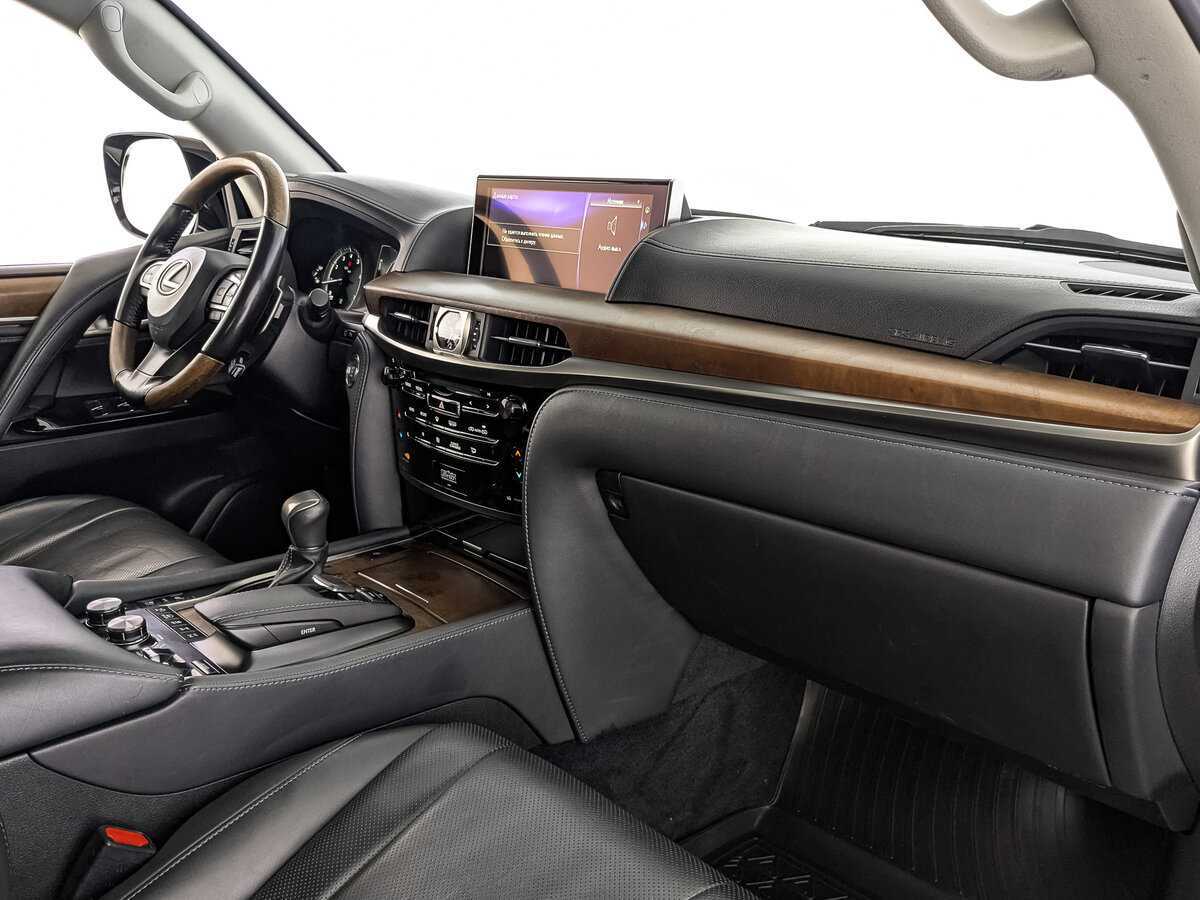 Lexus LX с пробегом — 2016 год. Фото: #12