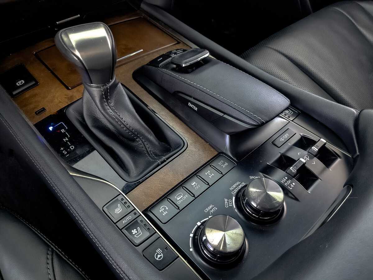 Lexus LX с пробегом — 2016 год. Фото: #20