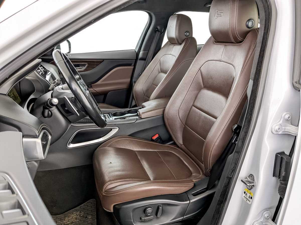 Jaguar F-Pace с пробегом — 2016 год. Фото: #19