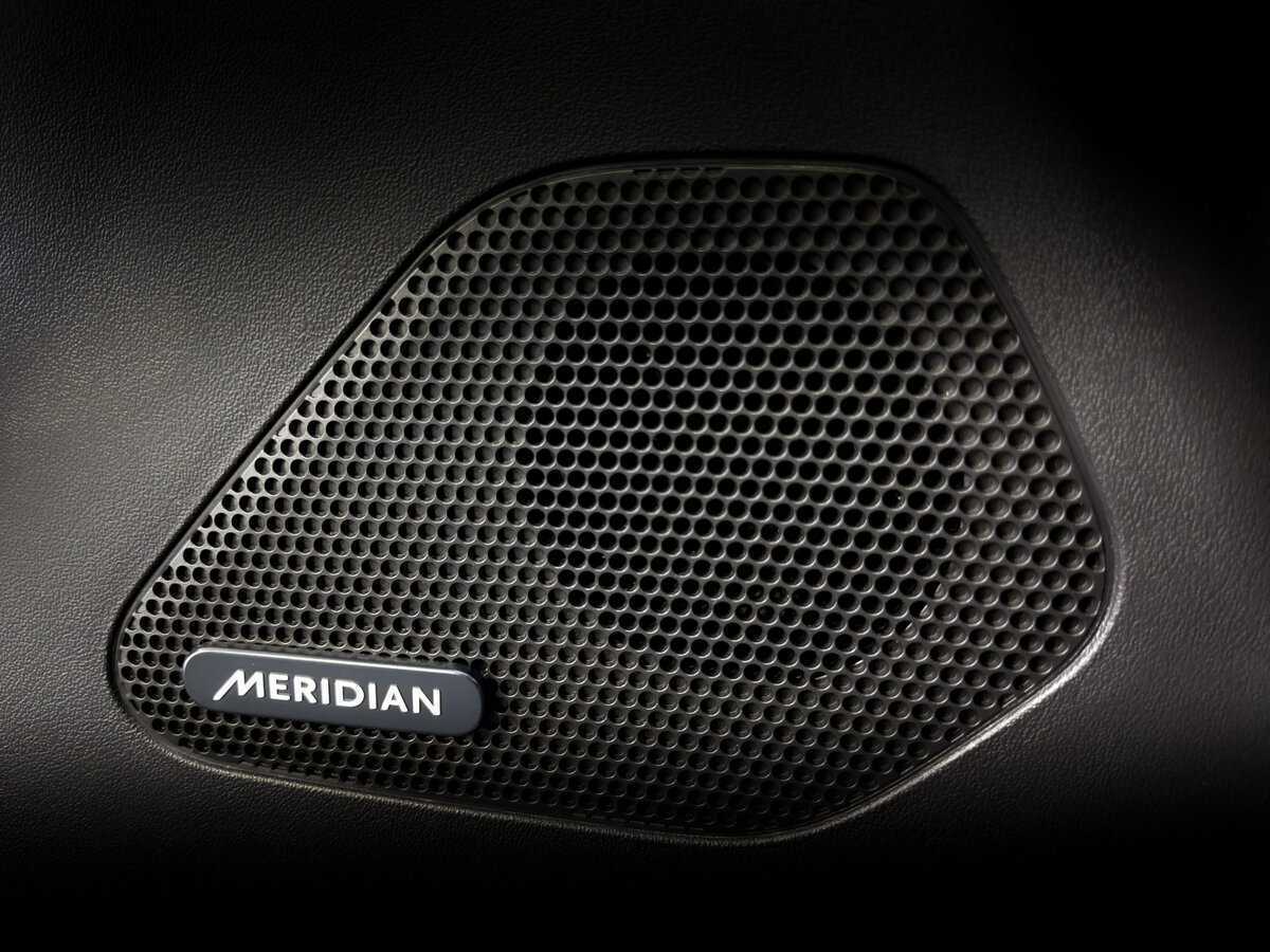 Jaguar F-Pace с пробегом — 2016 год. Фото: #27