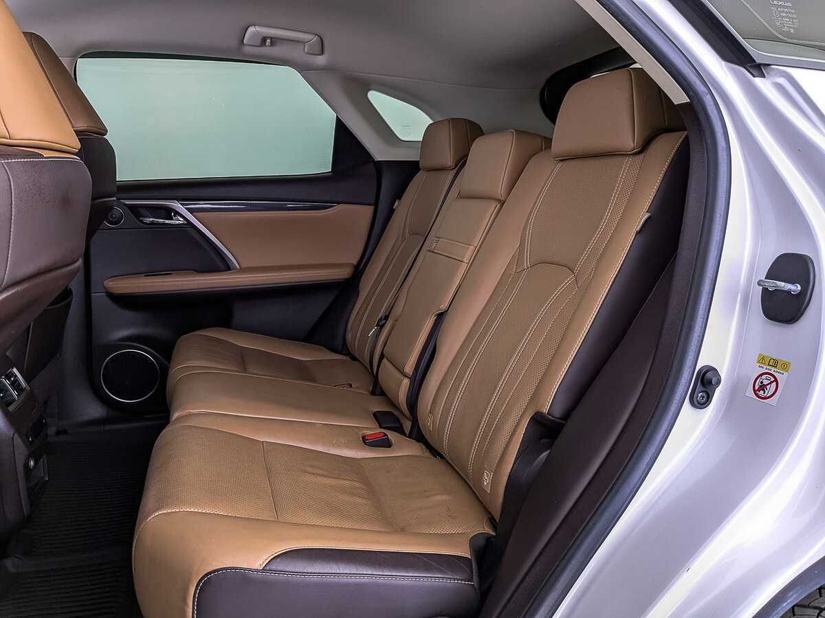 Lexus RX с пробегом — 2017 год. Фото: #17