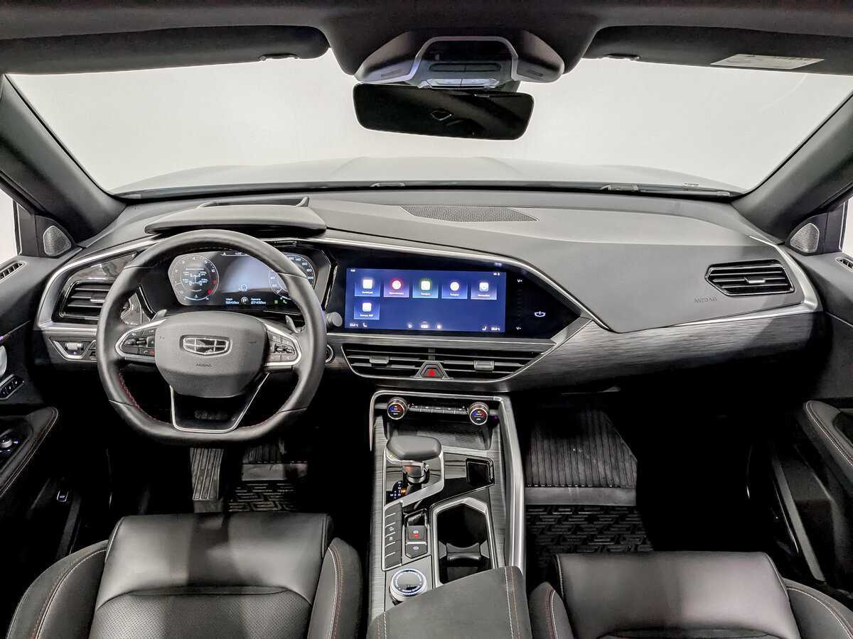 Geely Tugella с пробегом — 2023 год. Фото: #13