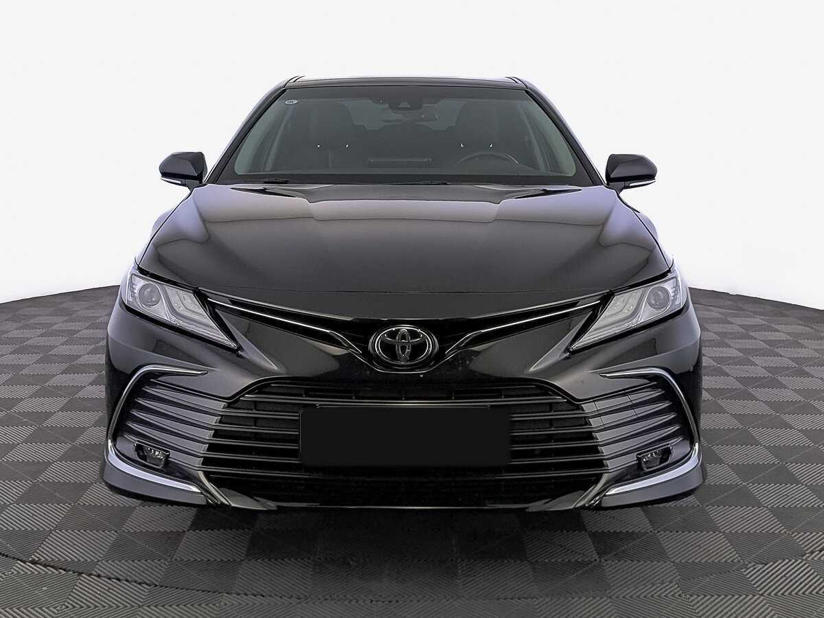 Toyota Camry с пробегом — 2023 год. Фото: #1