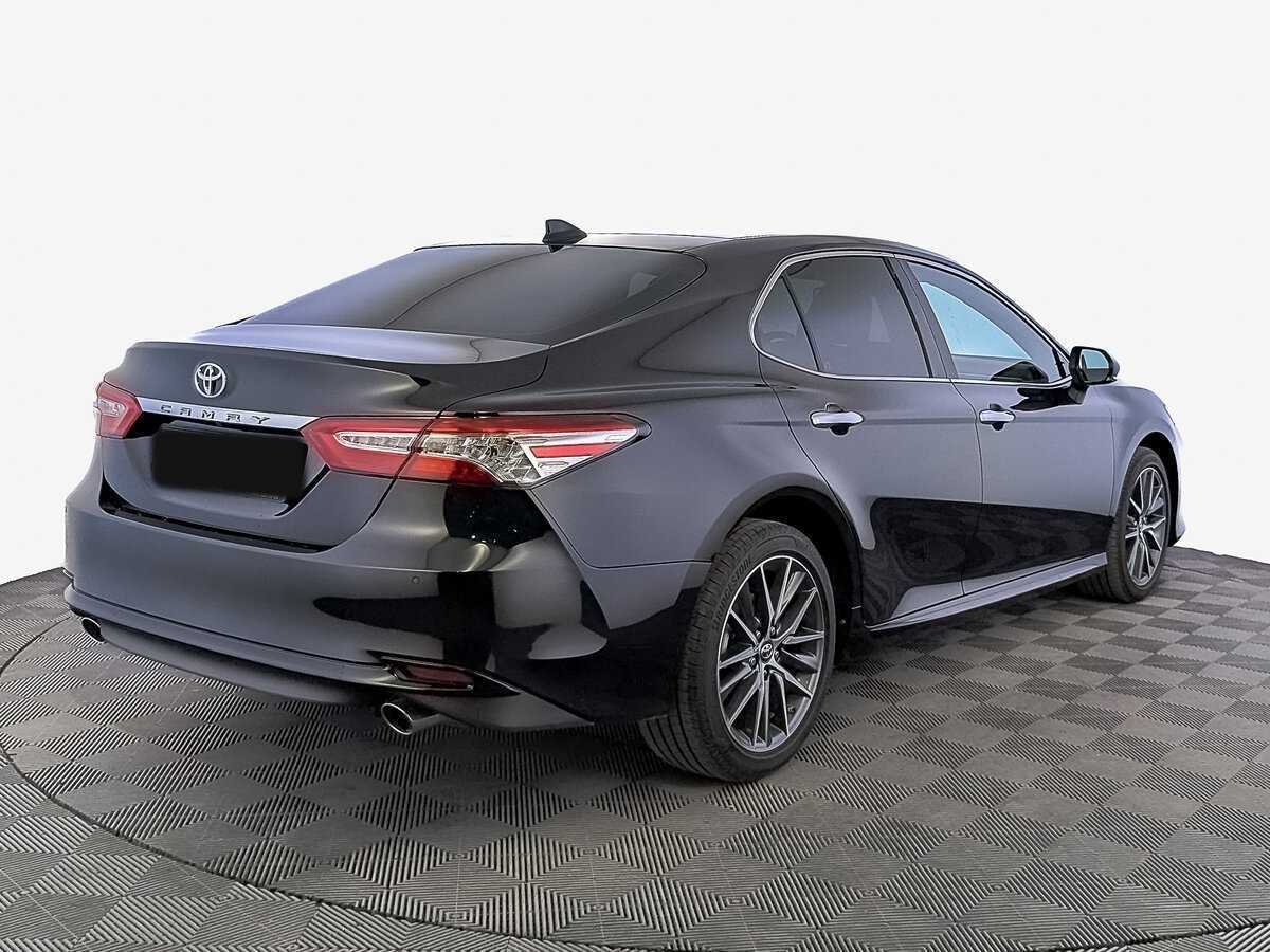 Toyota Camry с пробегом — 2023 год. Фото: #4