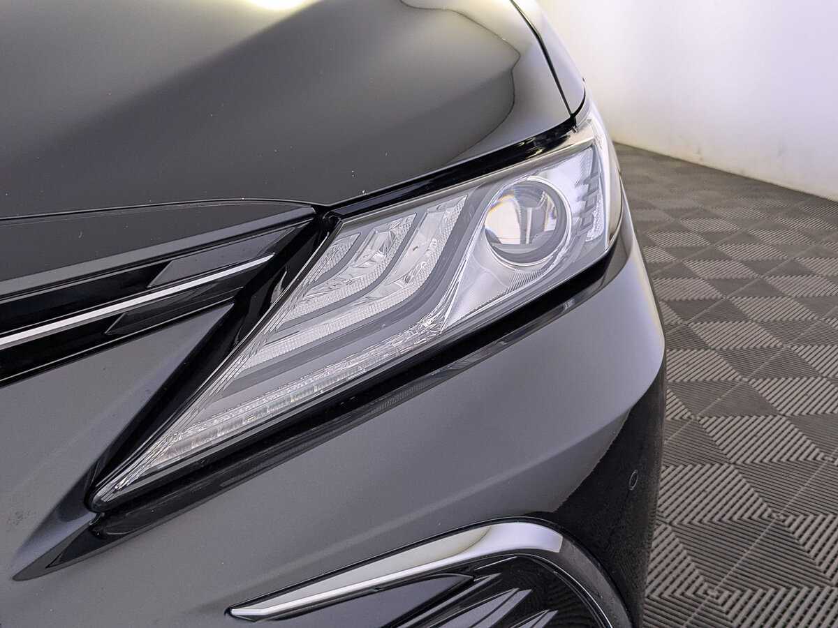 Toyota Camry с пробегом — 2023 год. Фото: #10