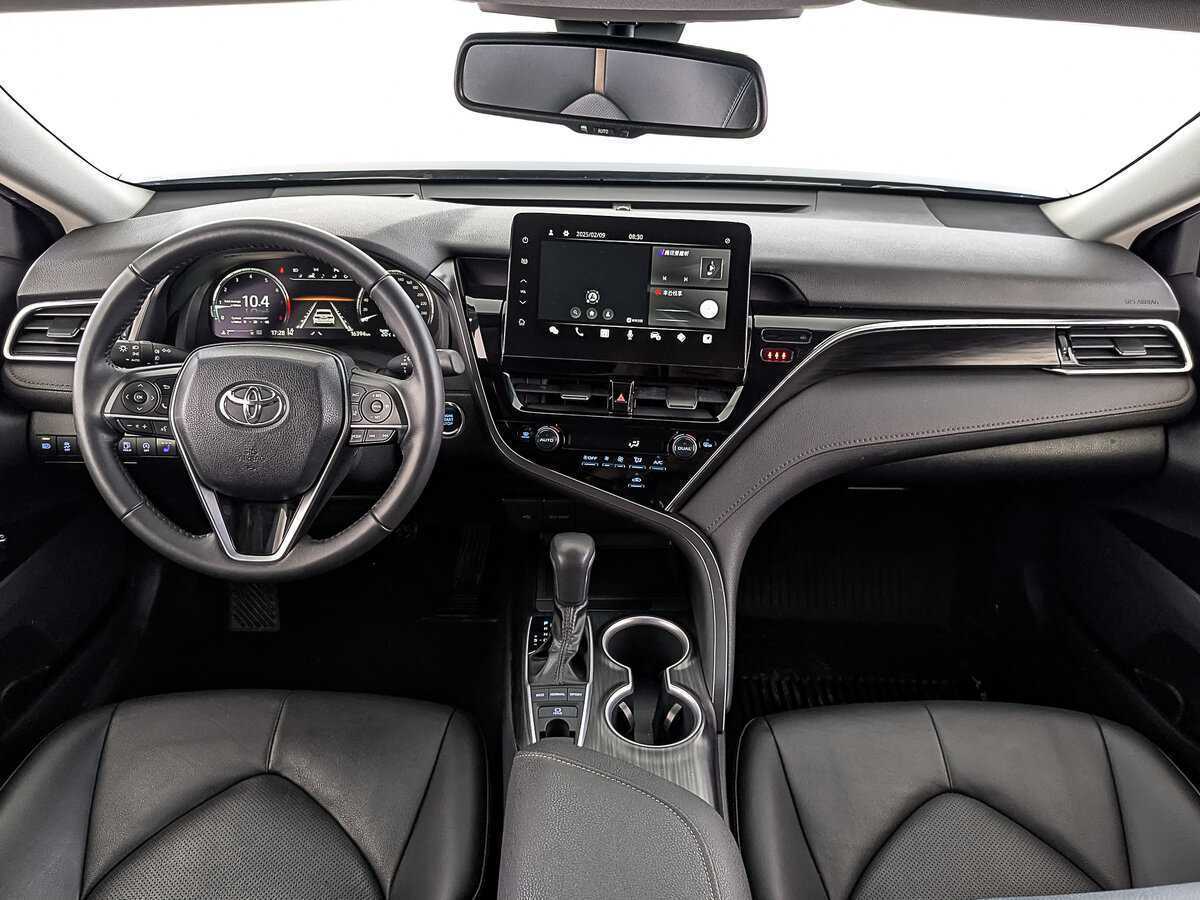 Toyota Camry с пробегом — 2023 год. Фото: #13