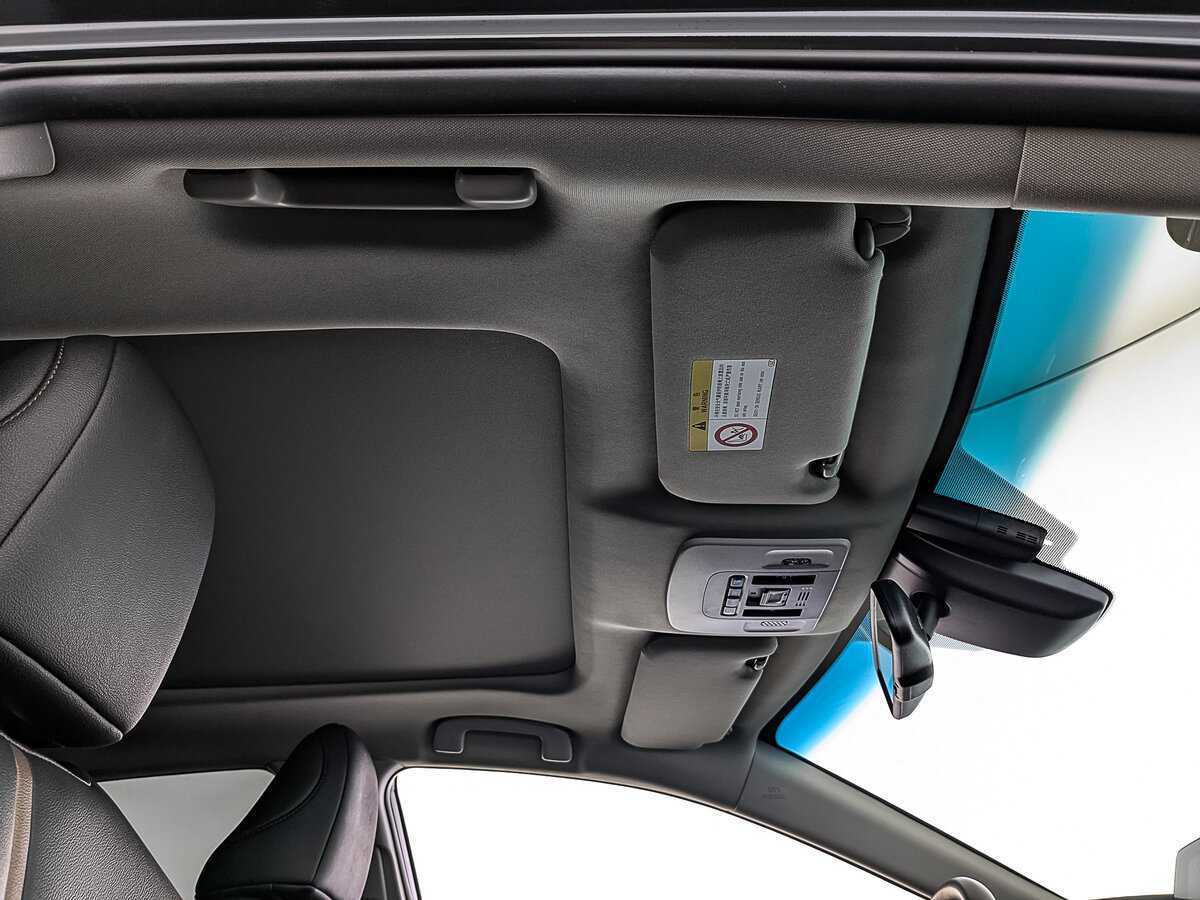 Toyota Camry с пробегом — 2023 год. Фото: #22