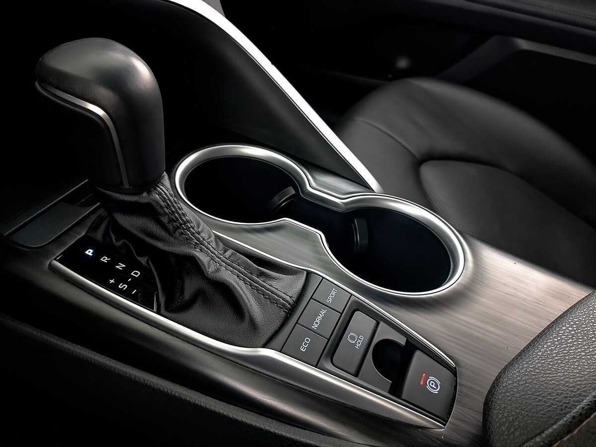 Toyota Camry с пробегом — 2023 год. Фото: #25