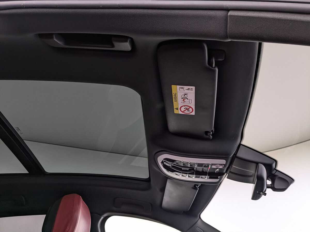 Porsche Macan с пробегом — 2021 год. Фото: #22