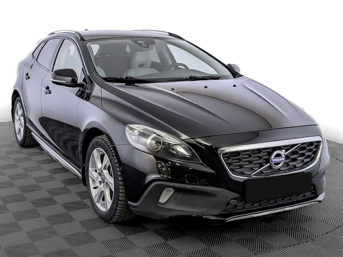 Volvo V40 с пробегом — 2013 год. Фото: #2