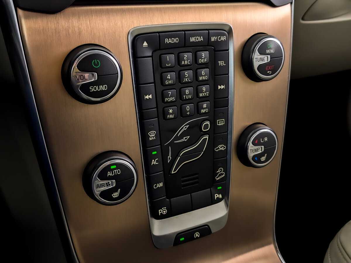 Volvo V40 с пробегом — 2013 год. Фото: #24