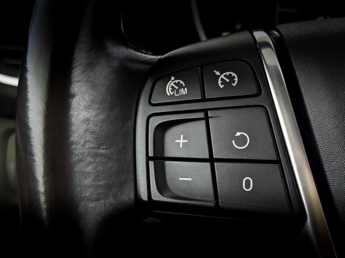 Volvo V40 с пробегом — 2013 год. Фото: #27