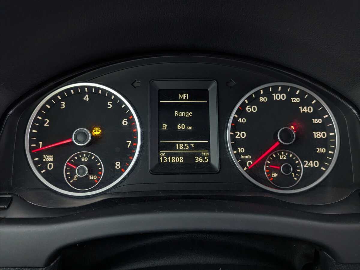 Volkswagen Tiguan с пробегом — 2010 год. Фото: #12