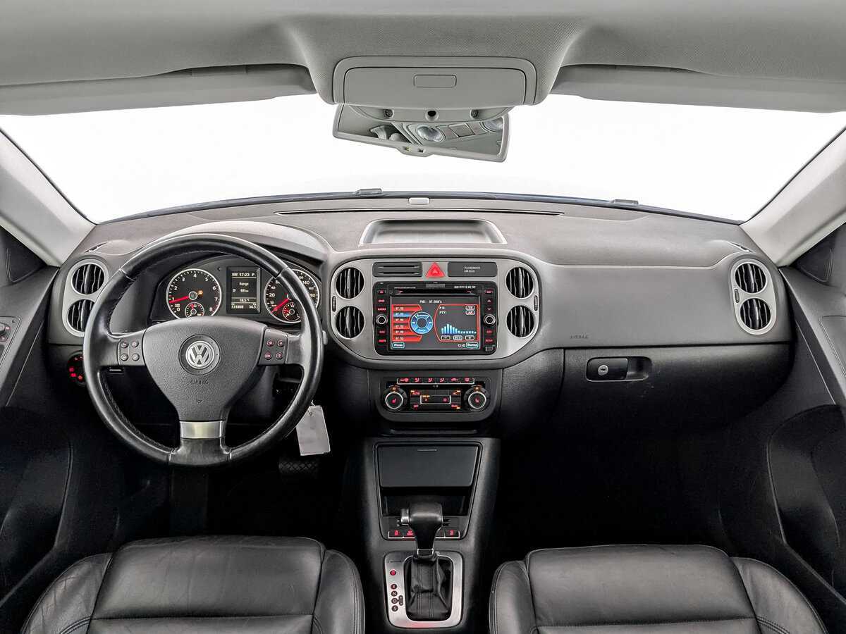 Volkswagen Tiguan с пробегом — 2010 год. Фото: #13
