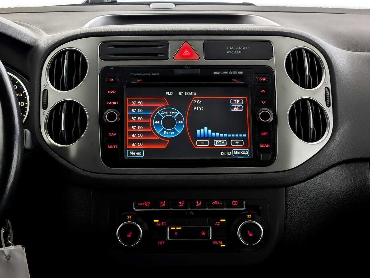 Volkswagen Tiguan с пробегом — 2010 год. Фото: #14