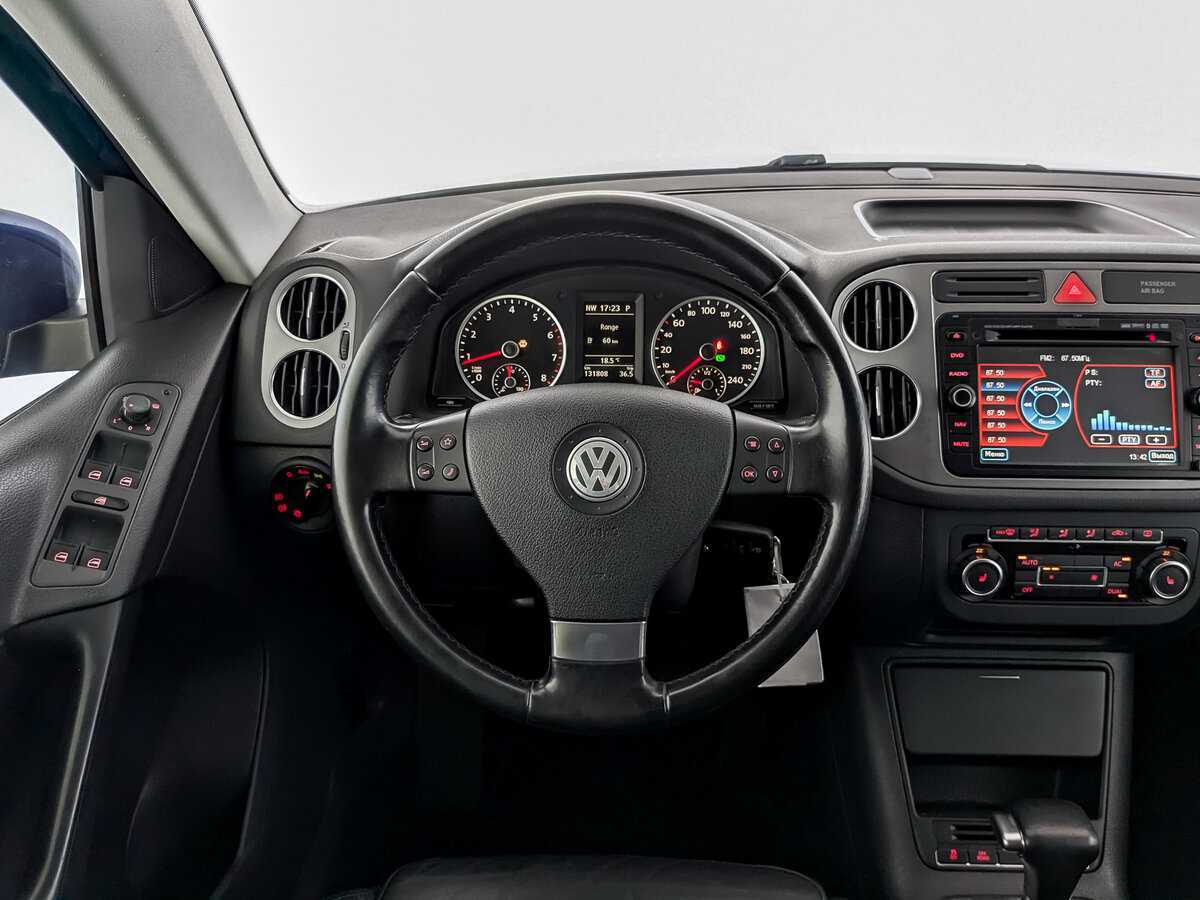 Volkswagen Tiguan с пробегом — 2010 год. Фото: #18