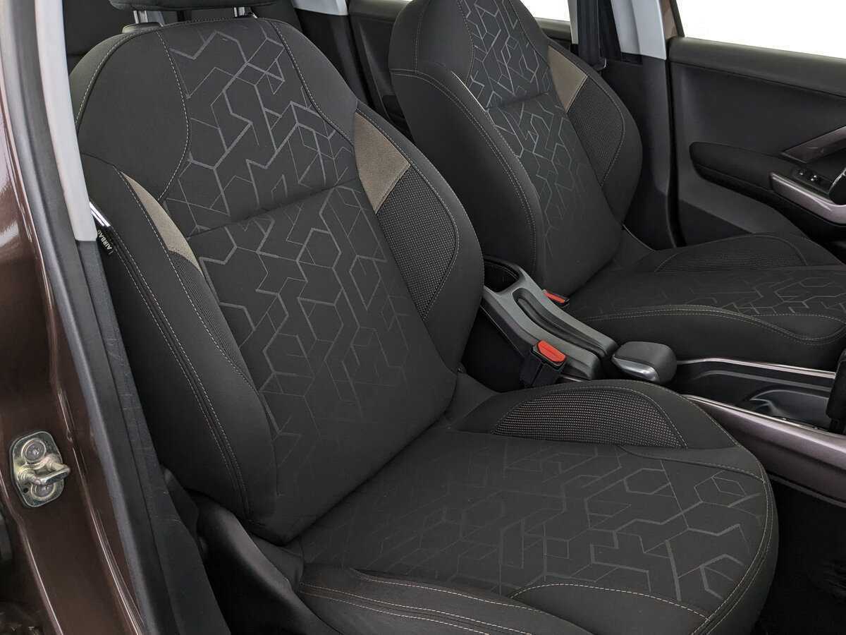 Peugeot 2008 с пробегом — 2014 год. Фото: #23