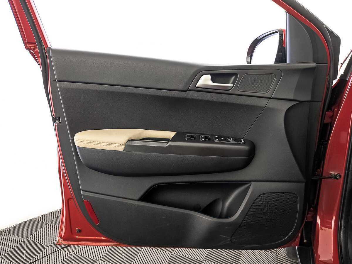 Kia Sportage с пробегом — 2018 год. Фото: #18