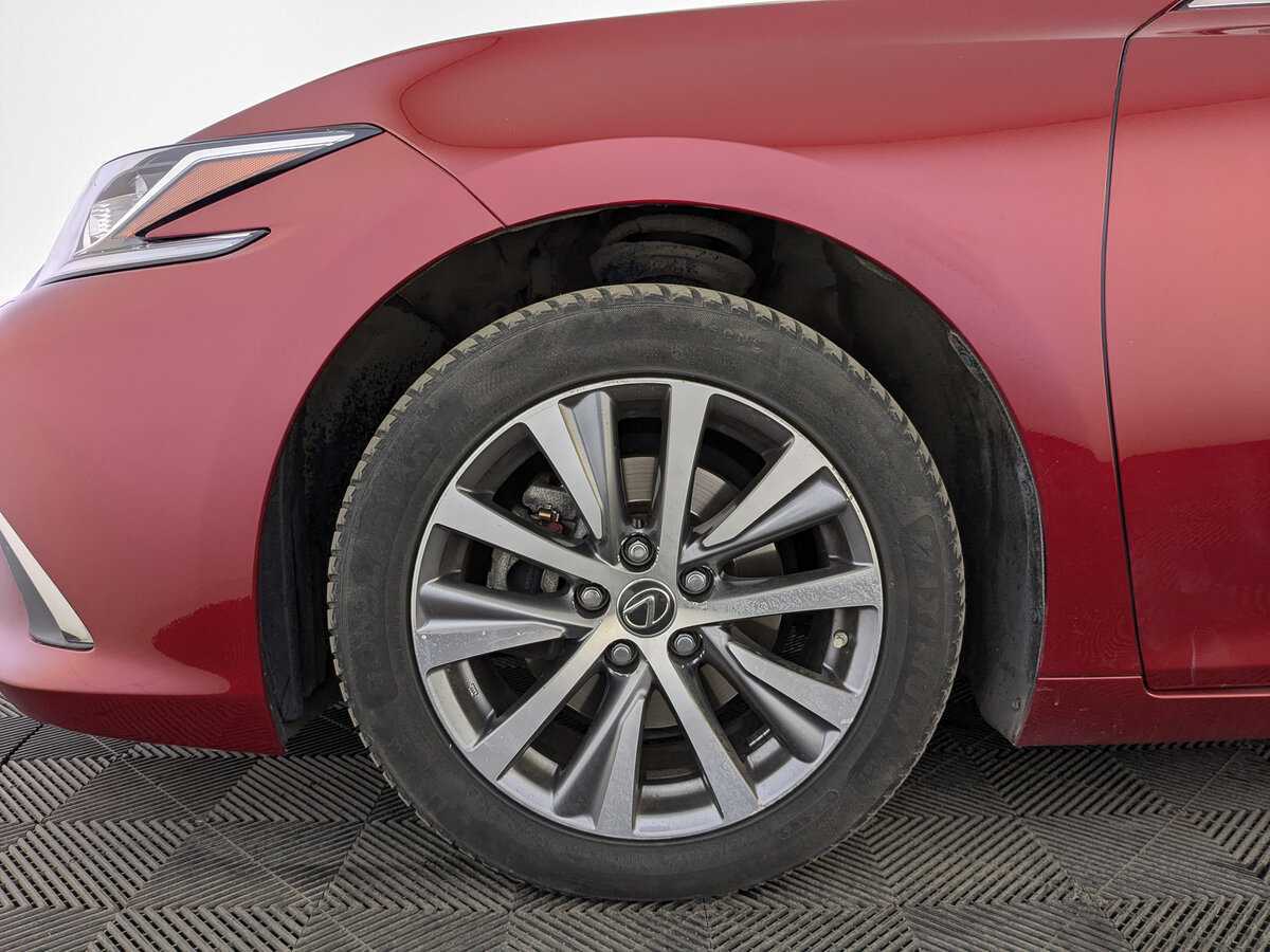 Lexus ES с пробегом — 2020 год. Фото: #11
