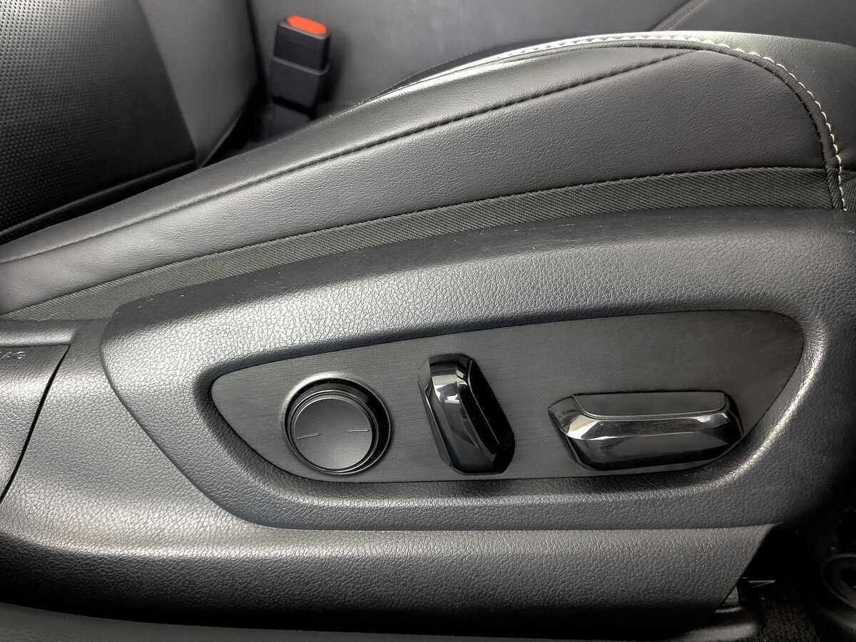 Lexus ES с пробегом — 2020 год. Фото: #27