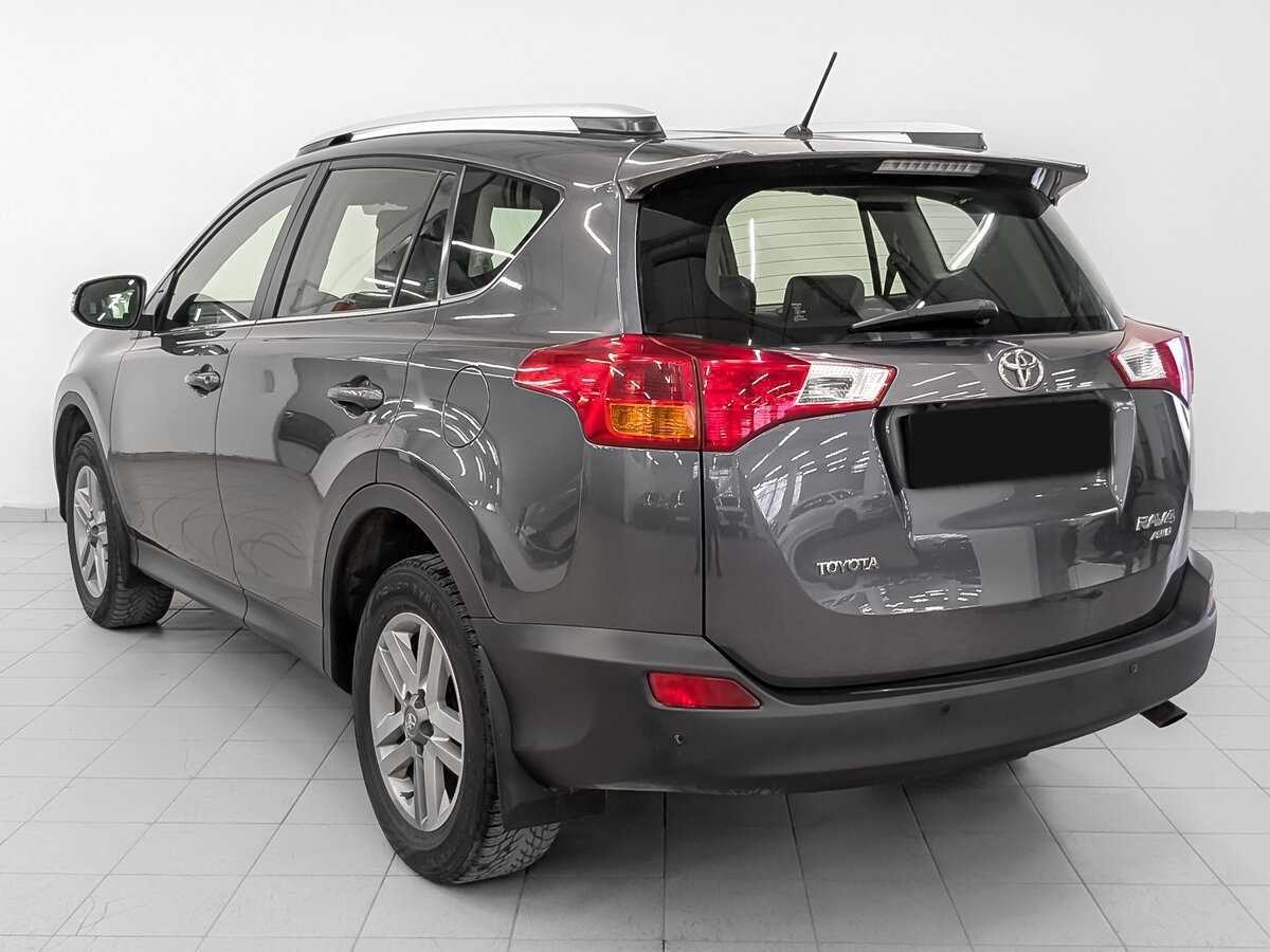 Toyota RAV4 с пробегом — 2014 год. Фото: #6