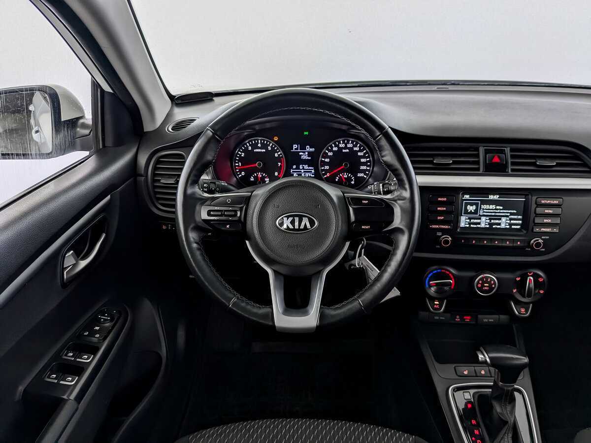 Kia Rio с пробегом — 2019 год. Фото: #20
