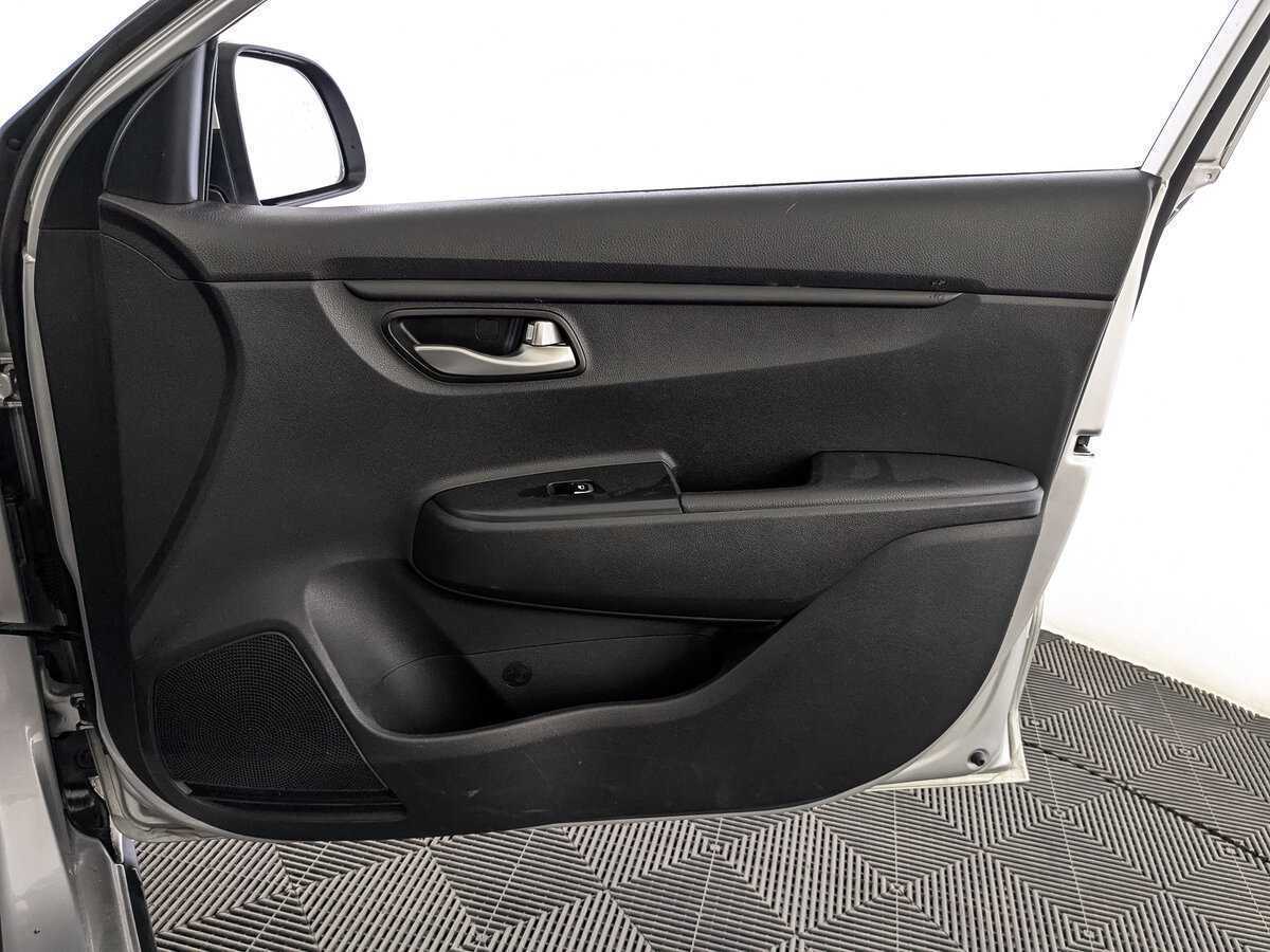 Kia Rio с пробегом — 2020 год. Фото: #22