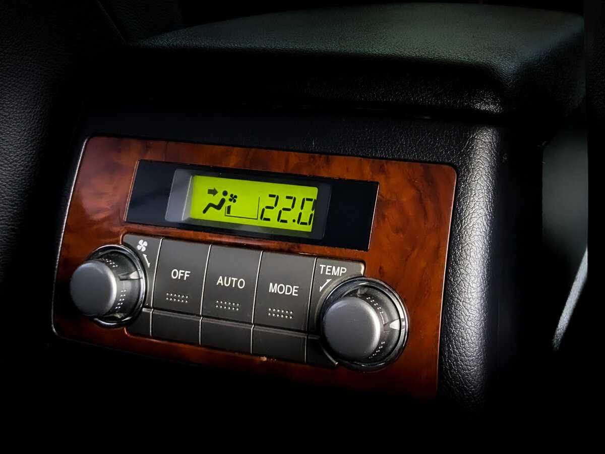 Toyota Highlander с пробегом — 2011 год. Фото: #26