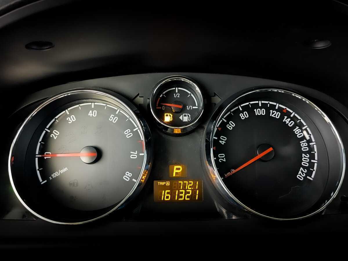 Opel Antara с пробегом — 2012 год. Фото: #12