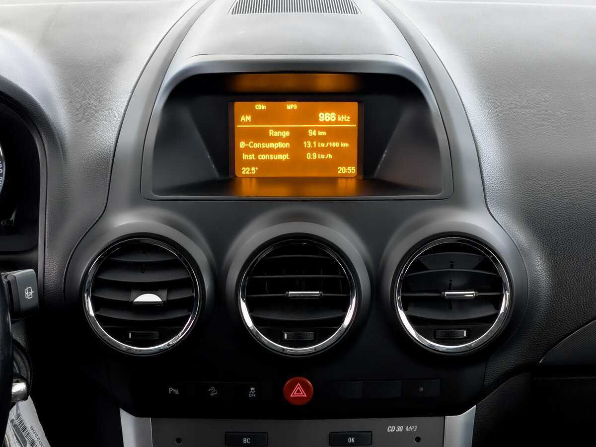 Opel Antara с пробегом — 2012 год. Фото: #14