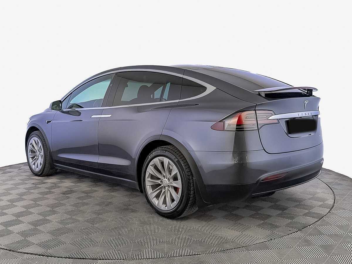 Tesla Model X с пробегом — 2020 год. Фото: #6