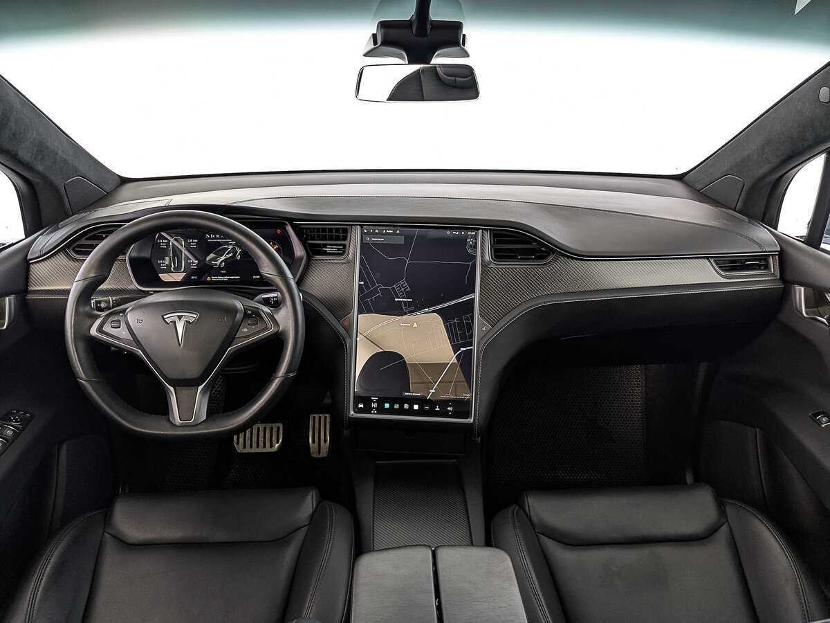Tesla Model X с пробегом — 2020 год. Фото: #11