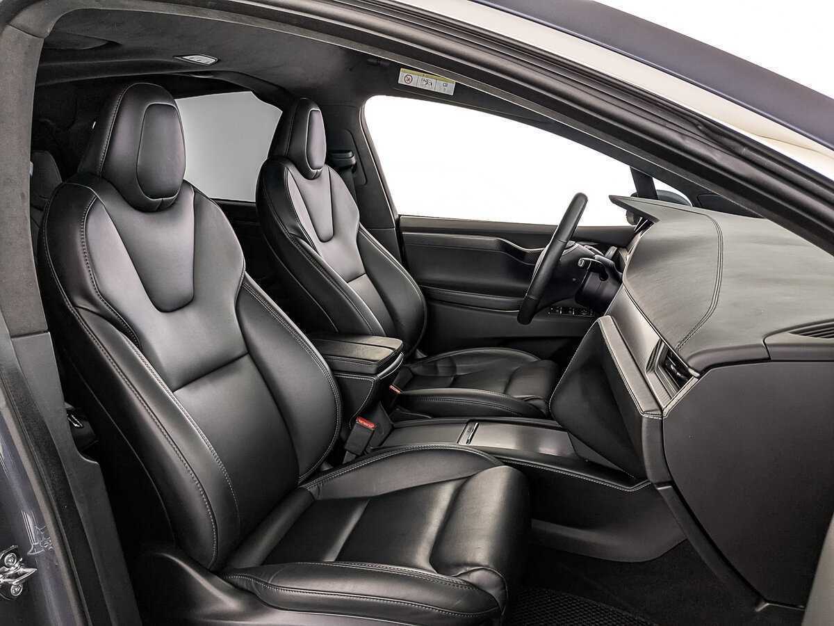 Tesla Model X с пробегом — 2020 год. Фото: #19